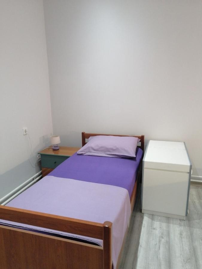 Apartman Antonija พูลา ภายนอก รูปภาพ